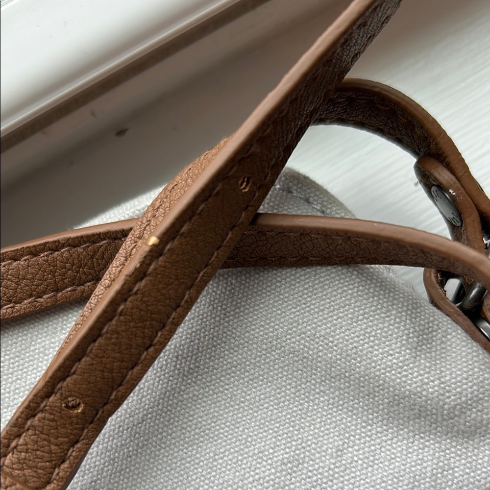 Abercrombie & Fitch White and Brown Crossbody Bag with Floral Details - Picture 7 of 9